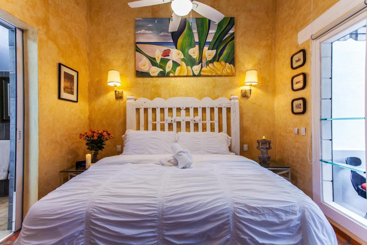 Garlands Del Rio Bed & Breakfast Puerto Vallarta Exterior photo