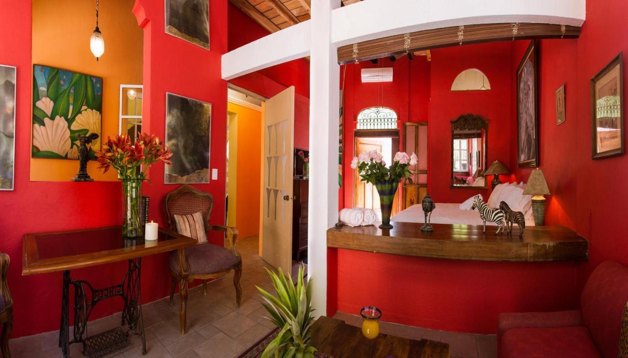 Garlands Del Rio Bed & Breakfast Puerto Vallarta Exterior photo