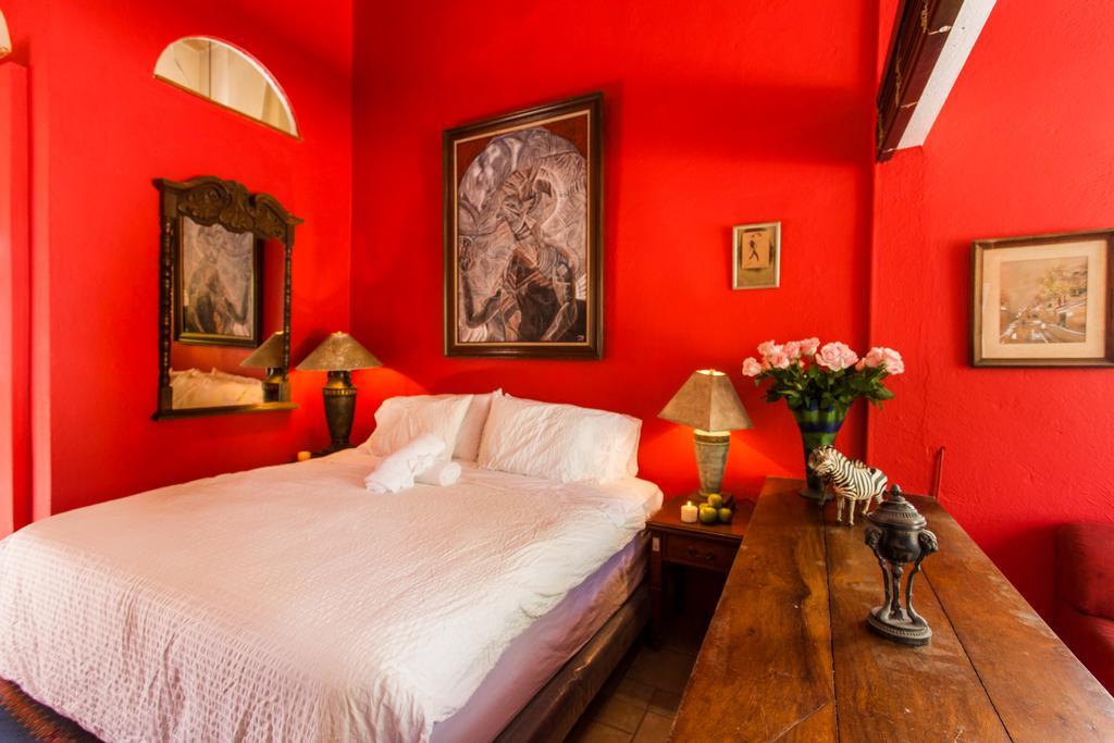 Garlands Del Rio Bed & Breakfast Puerto Vallarta Room photo