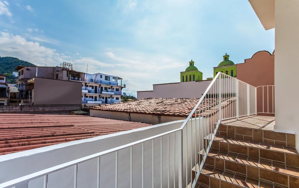 Garlands Del Rio Bed & Breakfast Puerto Vallarta Exterior photo